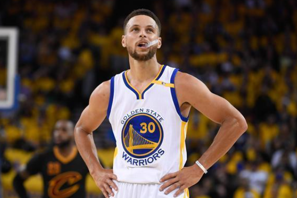 籃球比賽中六種防守戰(zhàn)術(shù)是什么？