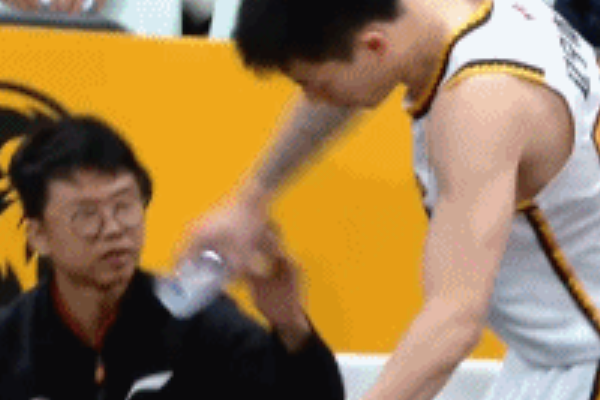 廣廈逆襲！遼寧男籃新賽季首戰(zhàn)失利遭遇慘敗